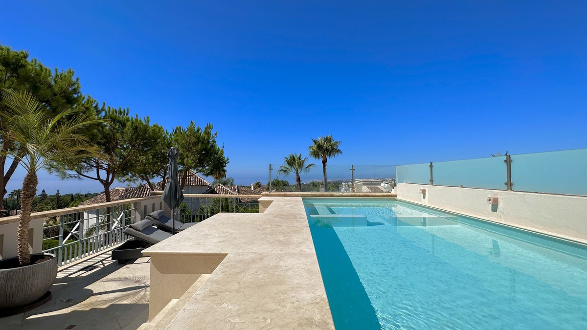 https://cdn.resales-online.com/public/jfltgt1d20/properties/d32f1b76309411eea7b50217bc231ef4/w1200/1-7980e48d732b6fc85c14b43b94d2aa54.jpg?v=1690917045
