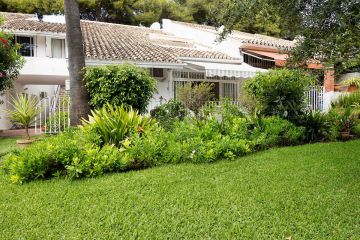 https://cdn.resales-online.com/public/gb867kebfd/properties/17bdc3773a8611eea7b50217bc231ef4/w1200/26-c684a62c9f160a1f90904dd925da0645.jpg?v=1692009644