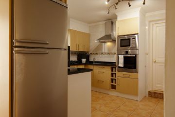 https://cdn.resales-online.com/public/gb867kebfd/properties/17bdc3773a8611eea7b50217bc231ef4/w1200/9-467d0cee5b725f3ef65f102a0c2e69c0.jpg?v=1692009644