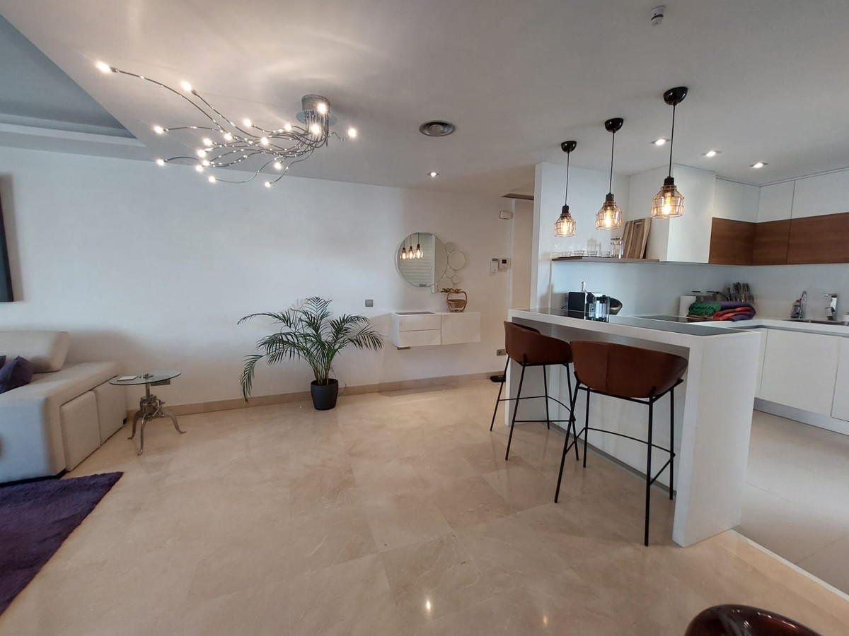 https://cdn.resales-online.com/public/nta0ullcs5/properties/bab5e01853aa11eea6080217bc231ef4/w1200/5-3595ad71cbd87be6c3643a4285ef4791.jpg?v=1694776109