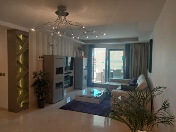 https://cdn.resales-online.com/public/nta0ullcs5/properties/bab5e01853aa11eea6080217bc231ef4/w1200/13-5fd73dea700db77384c091ca9818b1a9.jpg?v=1694776109
