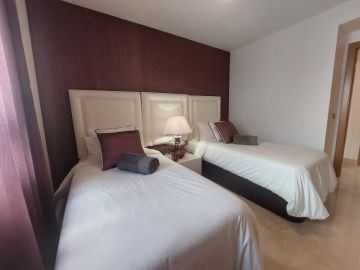 https://cdn.resales-online.com/public/nta0ullcs5/properties/bab5e01853aa11eea6080217bc231ef4/w1200/19-d0ed7da2012a09046d307c195d98e7d6.jpg?v=1694776109