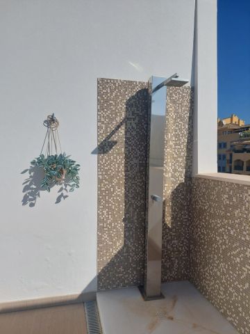 https://cdn.resales-online.com/public/nta0ullcs5/properties/bab5e01853aa11eea6080217bc231ef4/w1200/24-613bbc26f32d7013d348ef202dd30a43.jpg?v=1694776109