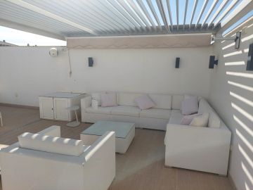https://cdn.resales-online.com/public/nta0ullcs5/properties/bab5e01853aa11eea6080217bc231ef4/w1200/33-f37a7fab00fce6ff6b895520b67d6d6d.jpg?v=1694776109