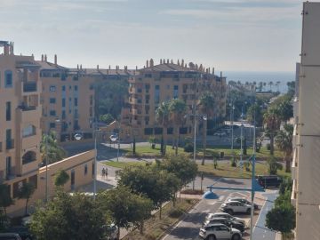 https://cdn.resales-online.com/public/nta0ullcs5/properties/bab5e01853aa11eea6080217bc231ef4/w1200/7-aa4cc561180b369757c0bb4af9886cd3.jpg?v=1694776109