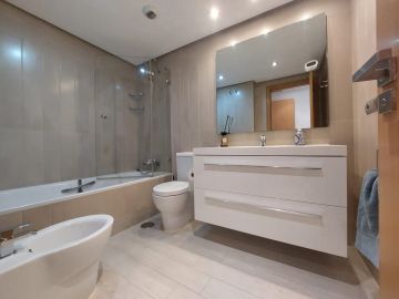 https://cdn.resales-online.com/public/nta0ullcs5/properties/bab5e01853aa11eea6080217bc231ef4/w1200/8-e64a9055bba3e77ac8aca3b893cdf826.jpg?v=1694776109