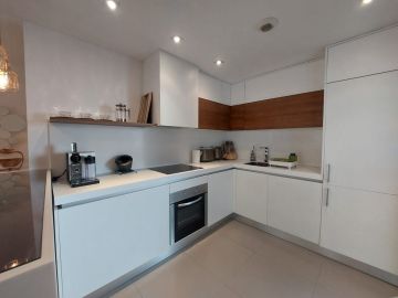 https://cdn.resales-online.com/public/nta0ullcs5/properties/bab5e01853aa11eea6080217bc231ef4/w1200/10-bb915d1cb19341576dcdc994b81ab9c5.jpg?v=1694776109