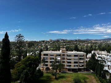 https://cdn.resales-online.com/public/5em70cvk9j/properties/8a4c20c053a111eea6080217bc231ef4/w1200/1-7980e48d732b6fc85c14b43b94d2aa54.jpg?v=1694770164