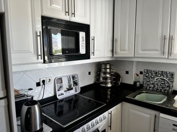 https://cdn.resales-online.com/public/5em70cvk9j/properties/8a4c20c053a111eea6080217bc231ef4/w1200/2-5bd7b9d04b45e33852eaf0ec6670150d.jpg?v=1694770164
