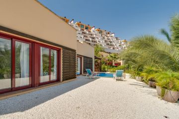 https://cdn.resales-online.com/public/v8b00unuc7/properties/33f466354d8911eea6080217bc231ef4/w1200/20-d1f7658cbe4ba6cd8666fec30fba80ad.jpg?v=1694787277