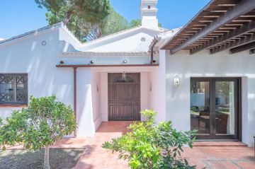 https://cdn.resales-online.com/public/k5r4twew51/properties/a318e7a353bb11eea6080217bc231ef4/w1200/1-7980e48d732b6fc85c14b43b94d2aa54.jpg?v=1694781322