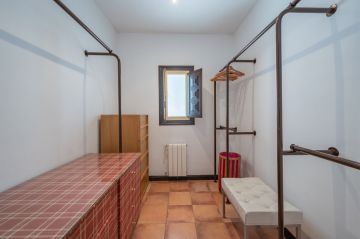 https://cdn.resales-online.com/public/k5r4twew51/properties/a318e7a353bb11eea6080217bc231ef4/w1200/29-7c2f312881aea9bbe9ddaeb9640e2c9a.jpg?v=1694781322