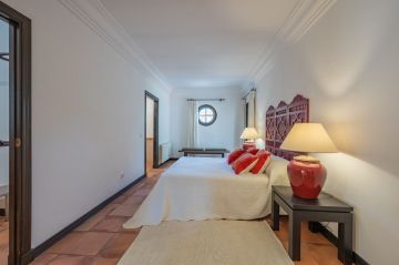 https://cdn.resales-online.com/public/k5r4twew51/properties/a318e7a353bb11eea6080217bc231ef4/w1200/34-2e8657844e540eba0189d71f472ffca9.jpg?v=1694781322