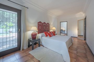 https://cdn.resales-online.com/public/k5r4twew51/properties/a318e7a353bb11eea6080217bc231ef4/w1200/36-be7efbbd8b294061d3f27cb7c37865bb.jpg?v=1694781322