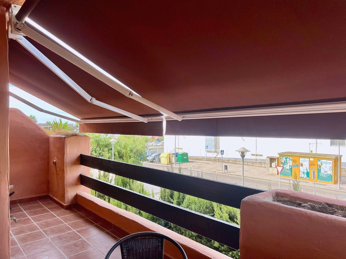 https://cdn.resales-online.com/public/f46j47fd2a/properties/213770b153a911eea6080217bc231ef4/w1200/16-ec67b526875bf0124b6ce4328a754439.jpg?v=1694773738