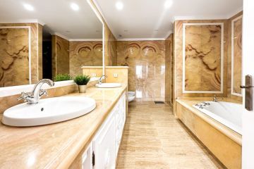 https://cdn.resales-online.com/public/tvd64zcaq6/properties/653c0d4651f011eea6080217bc231ef4/w1200/22-bcf8e6250e0bab365f900a8ac31ac040.jpg?v=1694583942