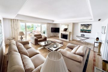 https://cdn.resales-online.com/public/tvd64zcaq6/properties/653c0d4651f011eea6080217bc231ef4/w1200/26-c684a62c9f160a1f90904dd925da0645.jpg?v=1694583942