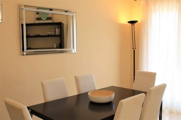 https://cdn.resales-online.com/public/dad395u9hv/properties/9f4bad2e546b11eea6080217bc231ef4/w1200/7-aa4cc561180b369757c0bb4af9886cd3.jpg?v=1694857105