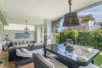 https://cdn.resales-online.com/public/hjfifm14g8/properties/fd6f2dff537f11eea6080217bc231ef4/w1200/2-5bd7b9d04b45e33852eaf0ec6670150d.jpg?v=1694841977
