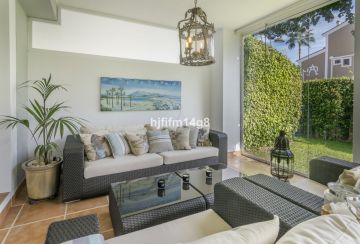 https://cdn.resales-online.com/public/hjfifm14g8/properties/fd6f2dff537f11eea6080217bc231ef4/w1200/17-dd5fcd4f0eb487dfa3803f7e20814c0e.jpg?v=1694841977