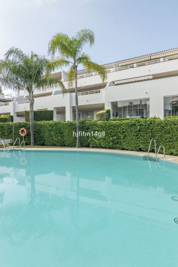 https://cdn.resales-online.com/public/hjfifm14g8/properties/fd6f2dff537f11eea6080217bc231ef4/w1200/24-613bbc26f32d7013d348ef202dd30a43.jpg?v=1694841977
