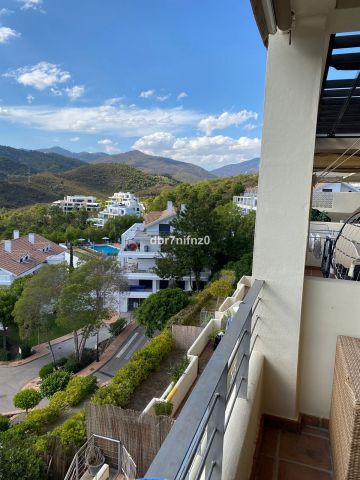 https://cdn.resales-online.com/public/dbr7nifnz0/properties/bee0d30b52b611eea6080217bc231ef4/w1200/2-5bd7b9d04b45e33852eaf0ec6670150d.jpg?v=1694669133