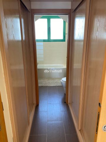 https://cdn.resales-online.com/public/dbr7nifnz0/properties/bee0d30b52b611eea6080217bc231ef4/w1200/26-c684a62c9f160a1f90904dd925da0645.jpg?v=1694669133