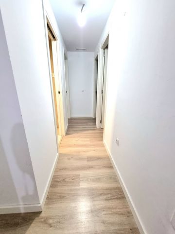 https://cdn.resales-online.com/public/1oq5or1ymv/properties/010be655508611eea6080217bc231ef4/w1200/18-cc72f169493c096e712837ff5d8b6e41.jpg?v=1695032414