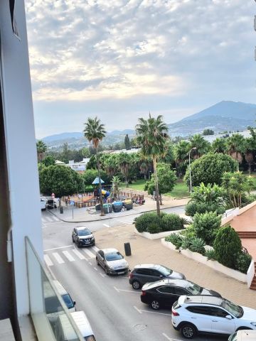 https://cdn.resales-online.com/public/1oq5or1ymv/properties/010be655508611eea6080217bc231ef4/w1200/19-d0ed7da2012a09046d307c195d98e7d6.jpg?v=1695032414