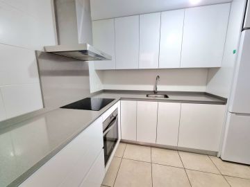 https://cdn.resales-online.com/public/1oq5or1ymv/properties/010be655508611eea6080217bc231ef4/w1200/10-bb915d1cb19341576dcdc994b81ab9c5.jpg?v=1695032414