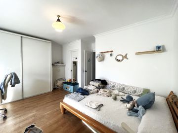 https://cdn.resales-online.com/public/u3l2ad5ic9/properties/d5779bf3822511ee8fbe0217bc231ef4/w1200/20-d1f7658cbe4ba6cd8666fec30fba80ad.jpg?v=1699886846