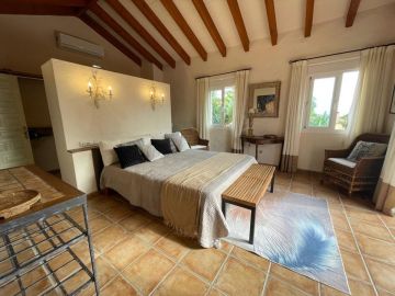 https://cdn.resales-online.com/public/a02ds2pl3d/properties/epajpkuvddrefum/w1200/13-5fd73dea700db77384c091ca9818b1a9.jpg?v=1655805989