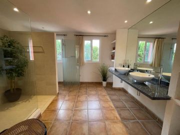 https://cdn.resales-online.com/public/a02ds2pl3d/properties/epajpkuvddrefum/w1200/15-11d12f2f454f2f5e9b981fdd8b901d51.jpg?v=1655805989