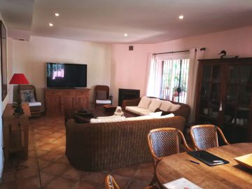 https://cdn.resales-online.com/public/a02ds2pl3d/properties/epajpkuvddrefum/w1200/5-3595ad71cbd87be6c3643a4285ef4791.jpg?v=1655805989