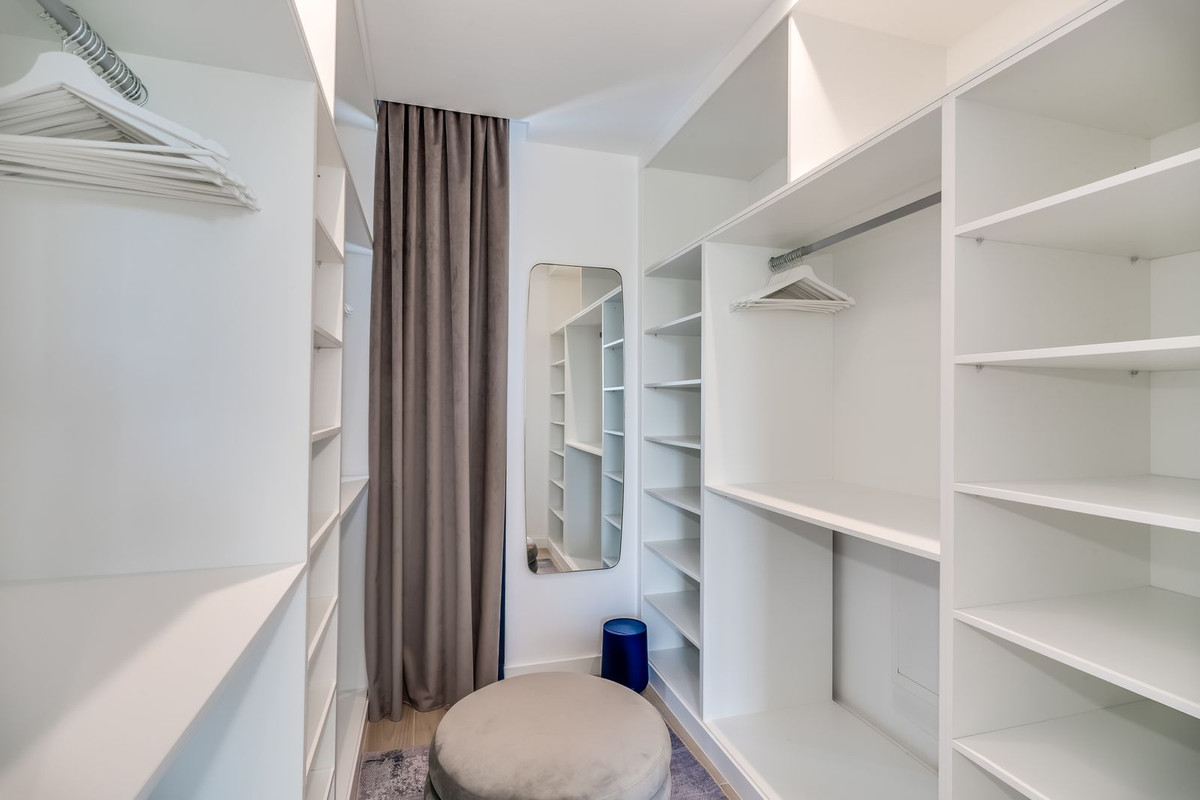 https://cdn.resales-online.com/public/dy0lzd02nu/properties/16f16871847311eeb0180217bc231ef4/w1200/11-20939a0134ad724a8cb2a801094d15a4.jpg?v=1700138290