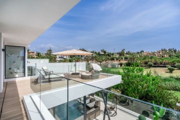 https://cdn.resales-online.com/public/dy0lzd02nu/properties/16f16871847311eeb0180217bc231ef4/w1200/15-11d12f2f454f2f5e9b981fdd8b901d51.jpg?v=1700138290