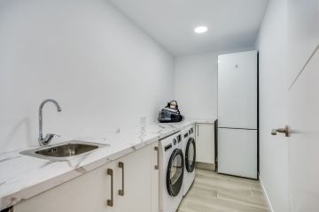 https://cdn.resales-online.com/public/dy0lzd02nu/properties/16f16871847311eeb0180217bc231ef4/w1200/27-f6e8bc237ba13ac4c268badec6354f3d.jpg?v=1700138290