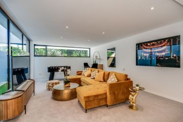 https://cdn.resales-online.com/public/dy0lzd02nu/properties/16f16871847311eeb0180217bc231ef4/w1200/35-53608d01401493ba18e3704836160563.jpg?v=1700138290