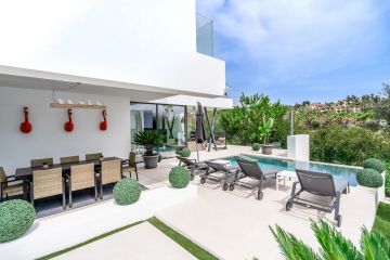 https://cdn.resales-online.com/public/dy0lzd02nu/properties/16f16871847311eeb0180217bc231ef4/w1200/36-be7efbbd8b294061d3f27cb7c37865bb.jpg?v=1700138290