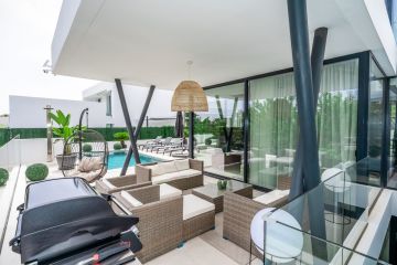 https://cdn.resales-online.com/public/dy0lzd02nu/properties/16f16871847311eeb0180217bc231ef4/w1200/38-9b9a71c4c46e127e5c6f91a74b158396.jpg?v=1700138290