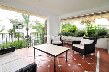 https://cdn.resales-online.com/public/8usg2qssqc/properties/c516326e83a811eeb0180217bc231ef4/w1200/28-ef19a2c59920e2e087cd278a51b6dbf8.jpg?v=1700160462