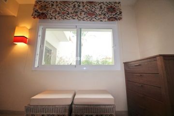 https://cdn.resales-online.com/public/8usg2qssqc/properties/c516326e83a811eeb0180217bc231ef4/w1200/43-a8f5d713bac48f35147f2e8bcee96193.jpg?v=1700160462