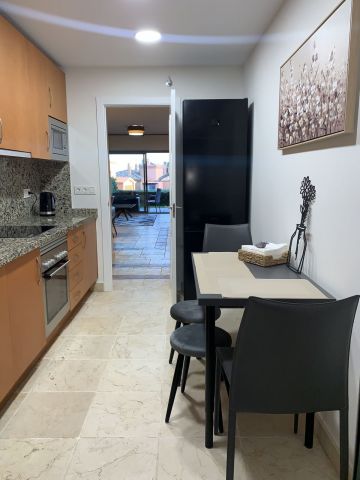 https://cdn.resales-online.com/public/figrlr6em6/properties/43ed7367261c11eea7b50217bc231ef4/w1200/6-241328e1bcc9c0d8ce1222beb6c967a8.jpg?v=1700219114