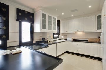 https://cdn.resales-online.com/public/7i68p4bai0/properties/8f84b0d4b71911eba13006b3c6b82ba8/w1200/12-53013098fcab6c38b1379cd33298e050.jpg?v=1621264810