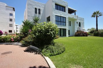 https://cdn.resales-online.com/public/7i68p4bai0/properties/8f84b0d4b71911eba13006b3c6b82ba8/w1200/33-f37a7fab00fce6ff6b895520b67d6d6d.jpg?v=1621264810