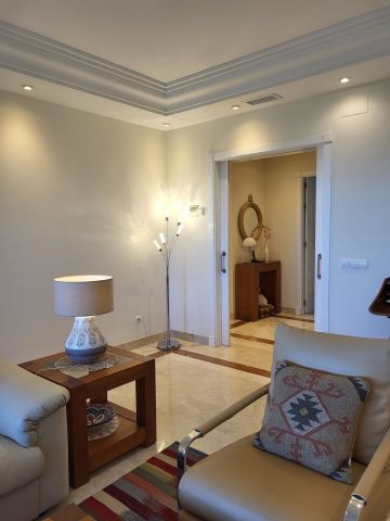 https://cdn.resales-online.com/public/da4ha5dk09/properties/bada87eb83cf11eeb0180217bc231ef4/w1200/19-d0ed7da2012a09046d307c195d98e7d6.jpg?v=1700252097