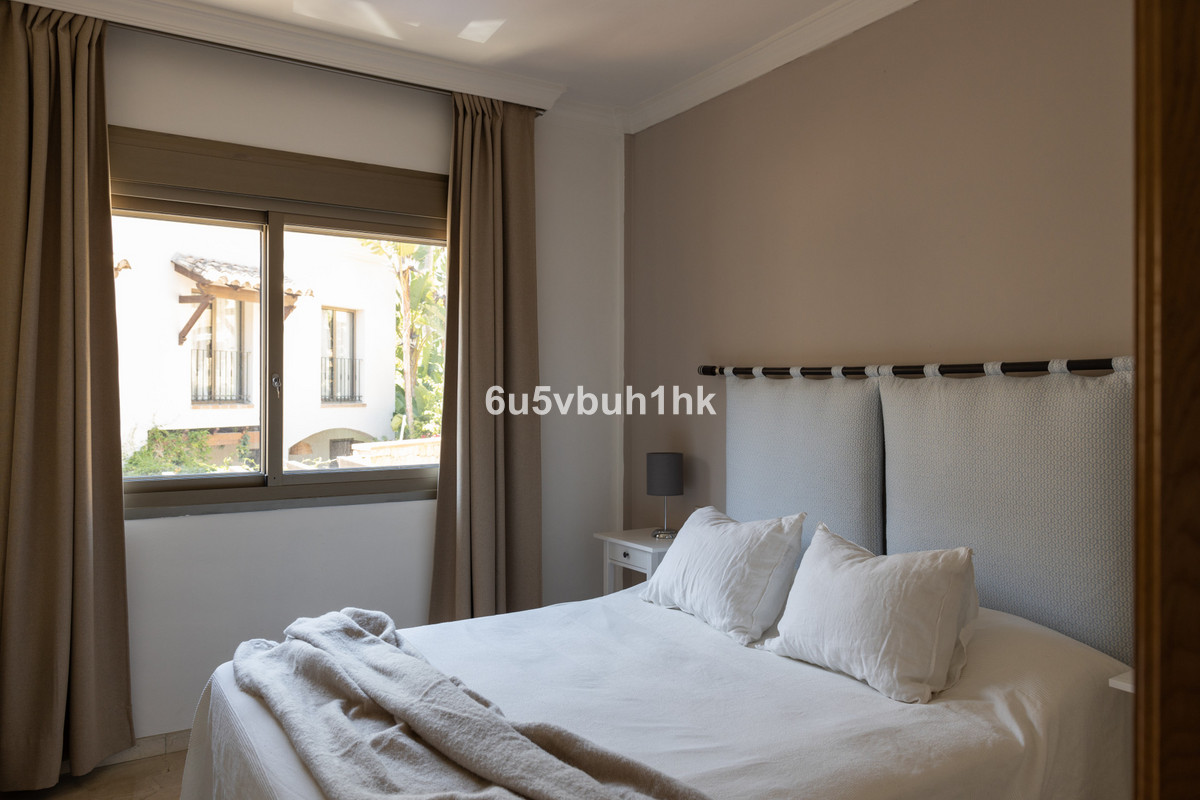 https://cdn.resales-online.com/public/6u5vbuh1hk/properties/8ae5b12c63fe11eea6080217bc231ef4/w1200/11-20939a0134ad724a8cb2a801094d15a4.jpg?v=1696569139