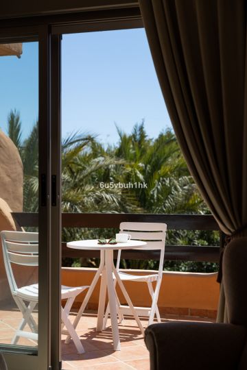 https://cdn.resales-online.com/public/6u5vbuh1hk/properties/8ae5b12c63fe11eea6080217bc231ef4/w1200/12-53013098fcab6c38b1379cd33298e050.jpg?v=1696569139