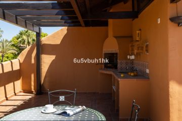 https://cdn.resales-online.com/public/6u5vbuh1hk/properties/8ae5b12c63fe11eea6080217bc231ef4/w1200/20-d1f7658cbe4ba6cd8666fec30fba80ad.jpg?v=1696569139