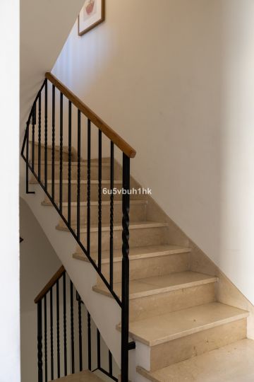 https://cdn.resales-online.com/public/6u5vbuh1hk/properties/8ae5b12c63fe11eea6080217bc231ef4/w1200/42-3aa90f523689fc5a59d5d37badfe1b6f.jpg?v=1696569139